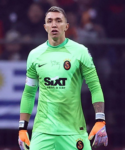Foto - Galatasaray'a resti çekti! Muslera yine bildiğimiz gibi! Derbi zaferine rağmen bunu yaptı…