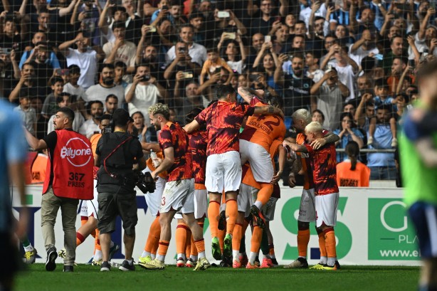 Foto - Galatasaray'a şampiyonluk hediyesi! Manchester United'ın yıldızı Süper Lig'e...