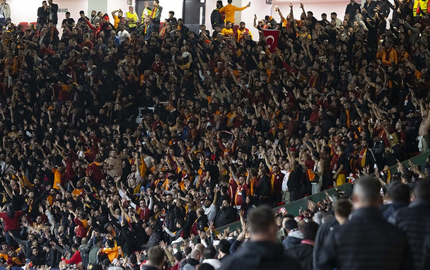 Galatasaray'a yenilen Manchester United'da tribün şaşkınlığı! Sebebini buldular
