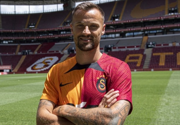 Foto - Galatasaray'da ayrılık! 3 talip var