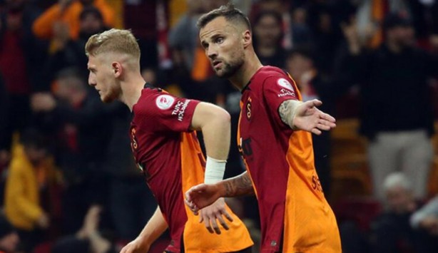 Foto - Galatasaray'da ayrılık! 3 talip var