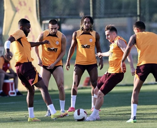 Foto - Galatasaray'da beklenmedik ayrılık! Ne büyük umutlarla gelmişti...