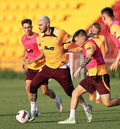 Foto - Galatasaray'da beklenmedik ayrılık! Ne büyük umutlarla gelmişti...
