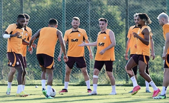 Foto - Galatasaray'da beklenmedik ayrılık! Ne büyük umutlarla gelmişti...