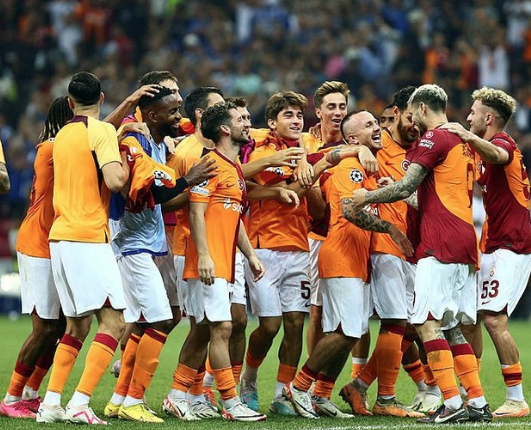 Galatasaray'da bir ayrılık daha! Berkan Kutlu sonrası o da gidiyor... Çağrısı yapıldı