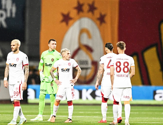 Foto - Galatasaray'da bir bu eksikti! Icardi için müthiş gelişme... Bu haber taraftarı çıldırdır!