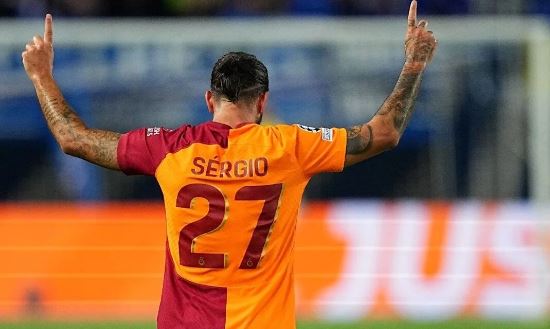 Foto - Galatasaray'da derbi öncesi büyük hesaplaşma! Okan Buruk o ismi kadro dışı bıraktı