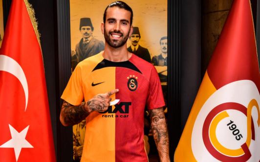 Foto - Galatasaray'da derbi öncesi büyük hesaplaşma! Okan Buruk o ismi kadro dışı bıraktı