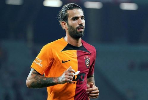 Foto - Galatasaray'da derbi öncesi büyük hesaplaşma! Okan Buruk o ismi kadro dışı bıraktı