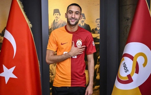 Foto - Galatasaray’da flaş ayrılık! Yıldız futbolcunun bileti kesildi