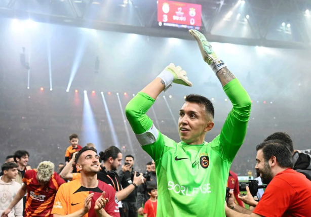Foto - Galatasaray'da flaş gelişme! Muslera için karar verildi...
