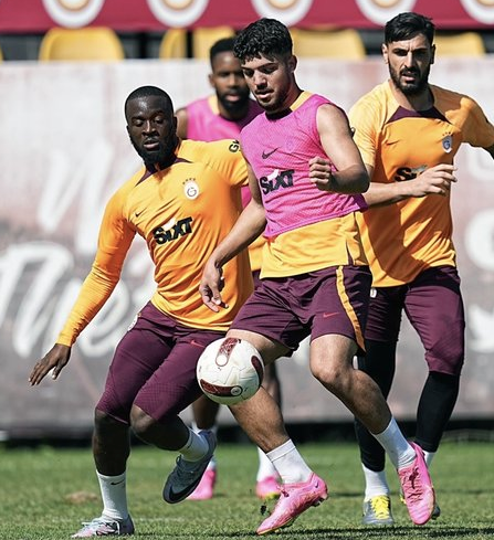 Foto - Galatasaray'da hedef liderlik! İşte Okan Buruk'un İstanbulspor maçı muhtemel 11'i... Bakın ne oldu!