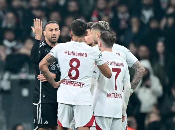 Foto - Galatasaray’da her yerden kriz fışkırıyor! Böylesi görülmedi! Oliviera için karar verildi!