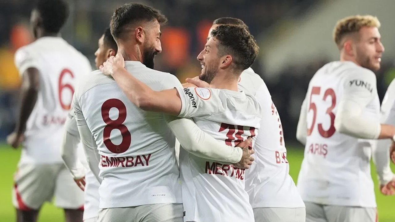 Galatasaray'da ilk ayrılık belli oldu!