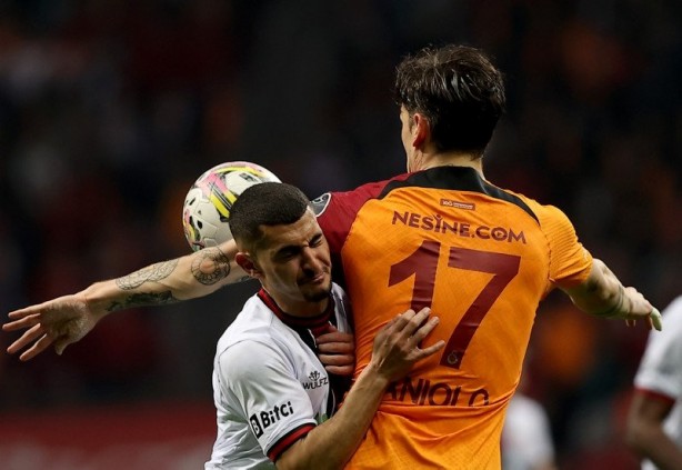 Foto - Galatasaray'da ilk ayrılık belli oldu!