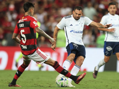 Foto - Galatasaray'da istenmemişti şimdi Fenerbahçe'ye geliyor! Transferde son hafta bombası