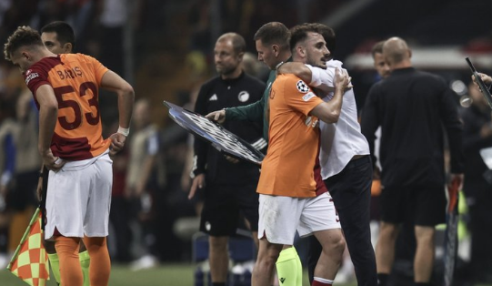 Foto - Galatasaray'da karar verildi! 2 sözleşme yenileme 1 veda...