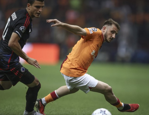 Foto - Galatasaray'da karar verildi! 2 sözleşme yenileme 1 veda...