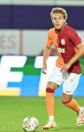 Foto - Galatasaray'da karar verildi! 2 sözleşme yenileme 1 veda...