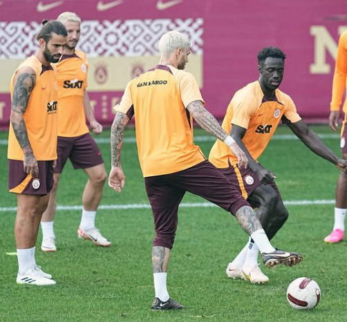 Foto - Galatasaray'da karar verildi! 2 sözleşme yenileme 1 veda...