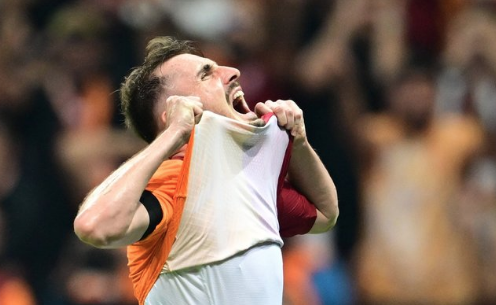 Foto - Galatasaray'da karar verildi! 2 sözleşme yenileme 1 veda...