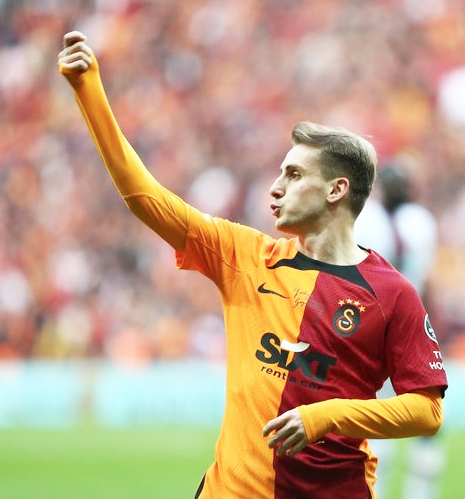 Foto - Galatasaray'da Kerem Aktürkoğlu sürprizi! Transfer teklifi... Say say bitmiyor: İlk kez böylesi oluyor...