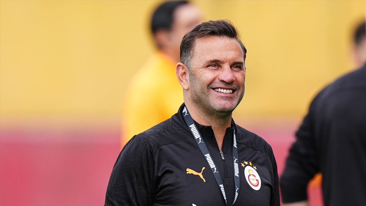 Foto - Galatasaray’da kimse bunu beklemiyordu! Okan Buruk’un göz bebeğini… Maalesef iddialar doğru çıkabilir: Kararını duyurdular…