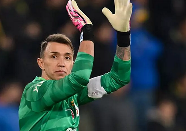 Galatasaray'da Muslera ile ilgili derbi öncesi şaşırtan gelişme: Sebebi belli oldu: Böylesi yüz yılda bir görülür...