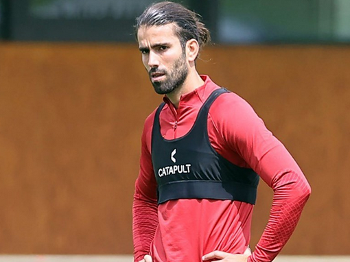 Foto - Galatasaray'da neler oluyor böyle! Meğer tam bir dedikoduymuş... Sözleşmesindeki detay ortaya çıktı