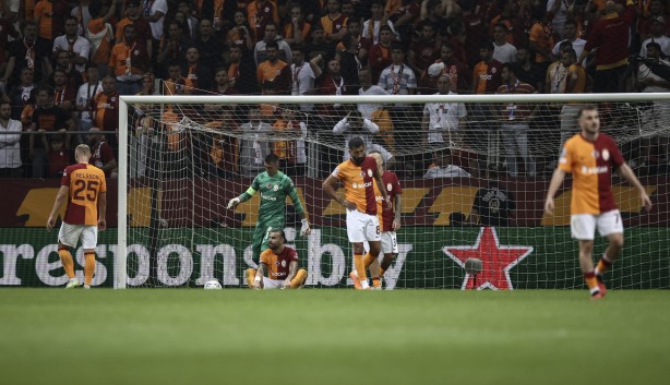 Foto - Galatasaray'da Şampiyonlar Ligi sonrası ipler koptu! Okan Buruk'tan 3 yıldıza kesik
