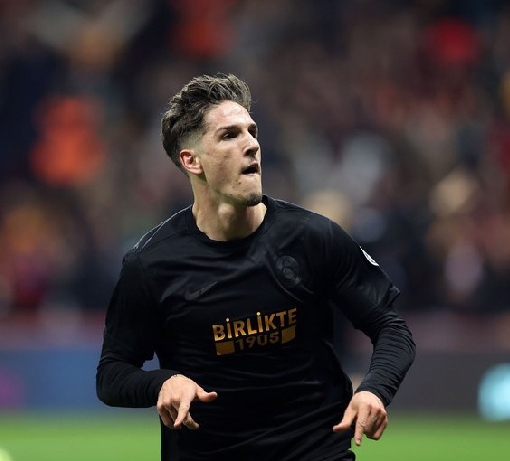 Foto - Galatasaray’da sezon sonu bombalar patlıyor! 3 mevkiye 3 transfer...