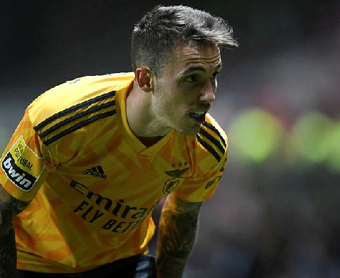 Foto - Galatasaray’da sezon sonu bombalar patlıyor! 3 mevkiye 3 transfer...