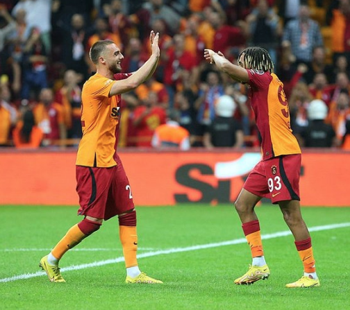 Foto - Galatasaray'da sürpriz gelişme: Yeni Torreira'nın gelmesi için artık engel kalmadı!