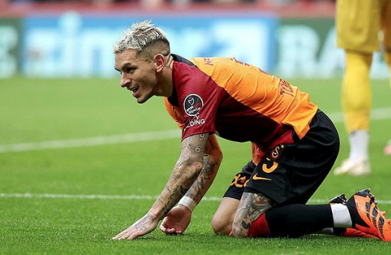 Foto - Galatasaray'da sürpriz imza! Maaşı Ndombele kadar olacak...Takım içi dengelere dikkat!