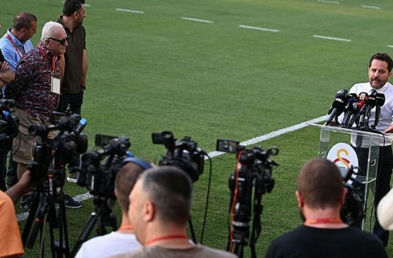 Foto - Galatasaray'da sürpriz imza! Maaşı Ndombele kadar olacak...Takım içi dengelere dikkat!
