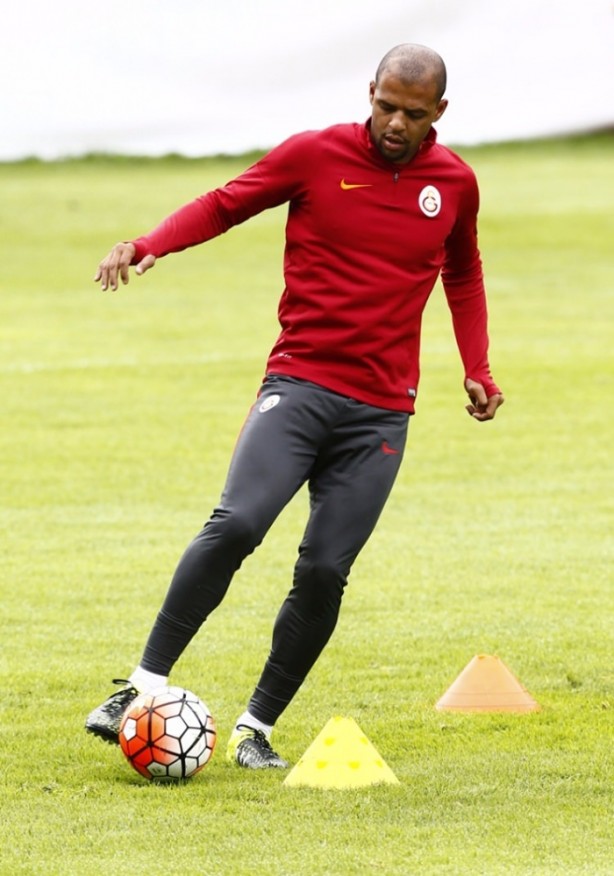 Foto - Galatasaray'da sürpriz karar!