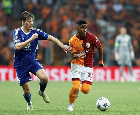 Foto - Galatasaray'da sürpriz transfer iddiası! Mesajı geldi ve harekat başlatıldı…