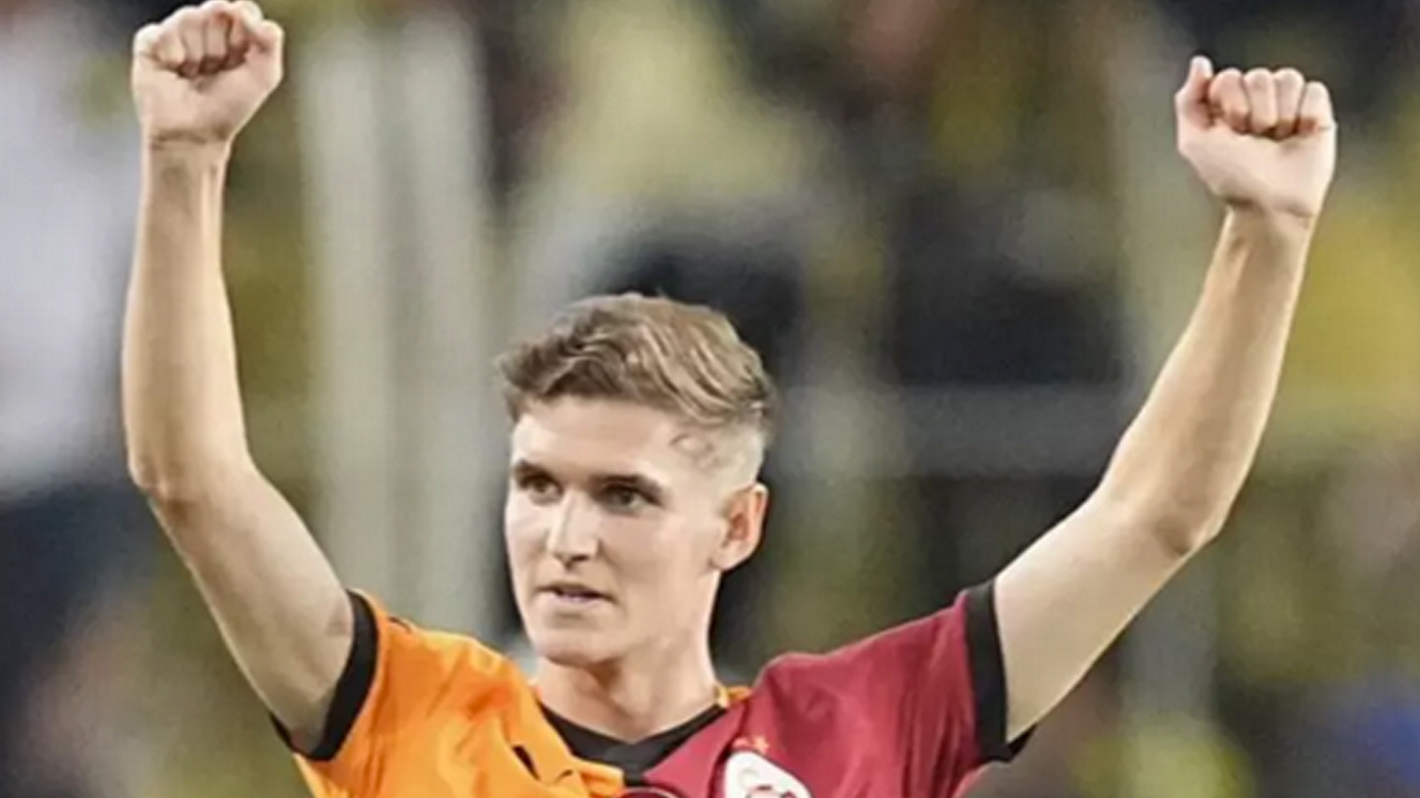 Galatasaray'da taraftar ona bir türlü ısınamamışken… Bu haber çok ama çok şaşırtacak…