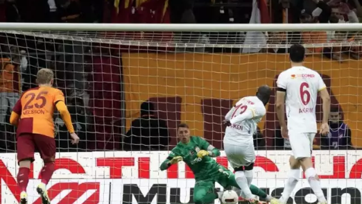 Galatasaray'da Torreira'nın sosyal medya paylaşımlarındaki gerçek ortaya çıktı! Geç değil diyerek duyurdu bile...