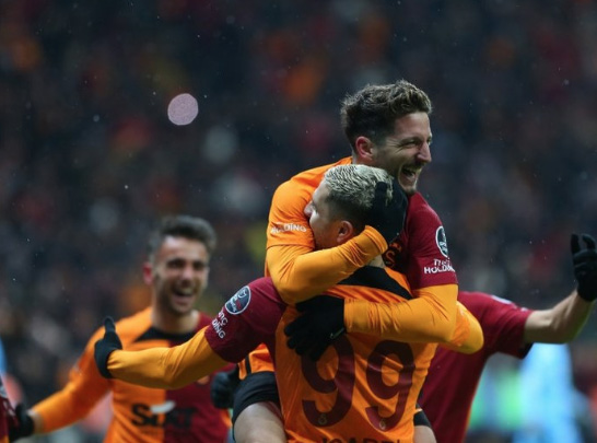 Foto - Galatasaray'da transferin en yetkili ismi konuştu! İlkay Gündoğan...