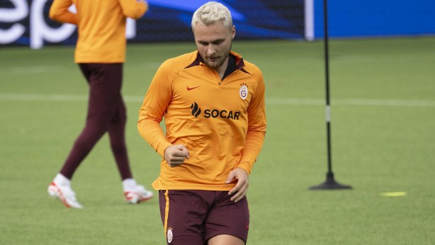 Foto - Galatasaray'da Victor Nelsson depremi! Bu sözler camiayı ayağa kaldırır