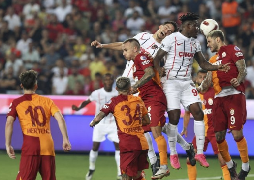 Galatasaray'dan Bayern Münih'in yıldızına transfer kancası!