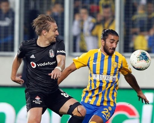 Foto - Galatasaray’dan beklenmedik hamle! Beşiktaş’ın yıldızına gözünü dikti