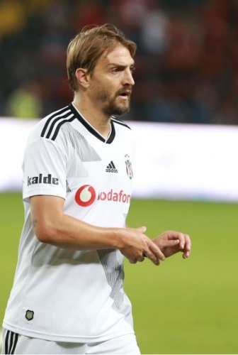 Foto - Galatasaray’dan beklenmedik hamle! Beşiktaş’ın yıldızına gözünü dikti