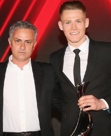 Galatasaray’dan beklenmedik transfer! Jose Mourinho’nun ciğerini sökecekler resmen! Olay cevap...