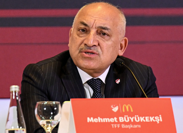 Galatasaray’dan bir bomba daha geliyor! O tarihi beklesinler: Mehmet Büyükekşi için flaş karar…