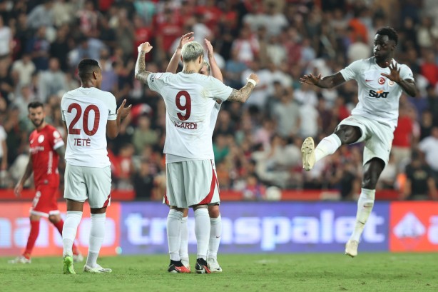 Foto - Galatasaray'dan bomba hamle! Kanaya yaraya ilaç olacak mı?