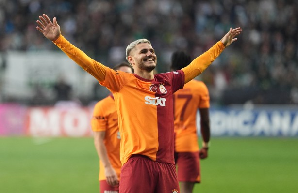 Foto - Galatasaray'dan çifte transfer bombası, Yeni Sacha Boey ile anlaşıldı!