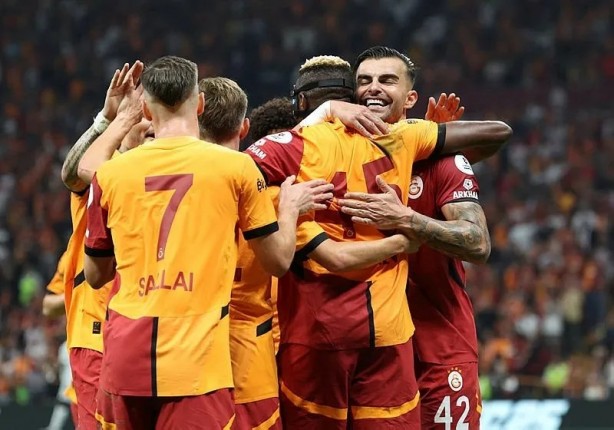 Galatasaray'dan çok konuşulacak transfer hamlesi! Dünyaca ünlü bir yıldız daha...