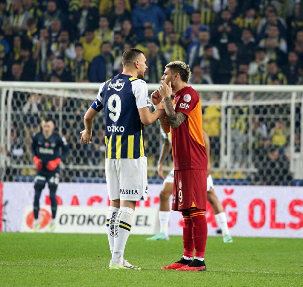 Foto - Galatasaray'dan Fenerbahçelileri kızdıracak derbi koreografisi: 'Ali Koç en büyük...'